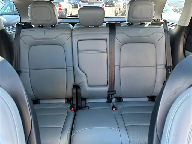 Used 2022 Lincoln Corsair Standard w/ Premium Package image 18