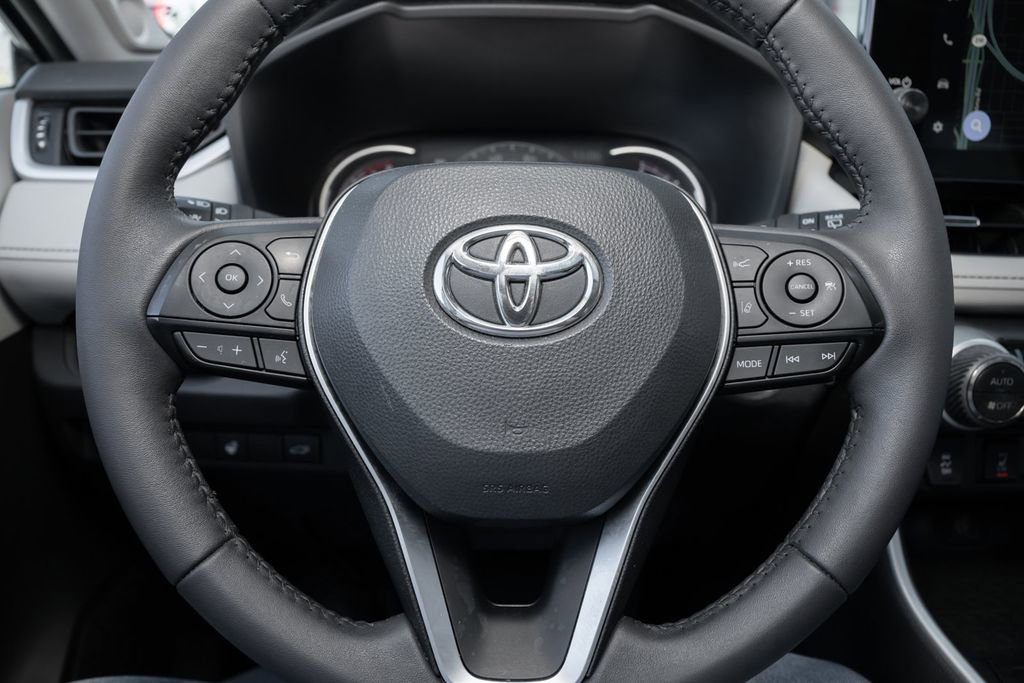 Used 2023 Toyota RAV4 XLE Premium AWD/4WD image 23