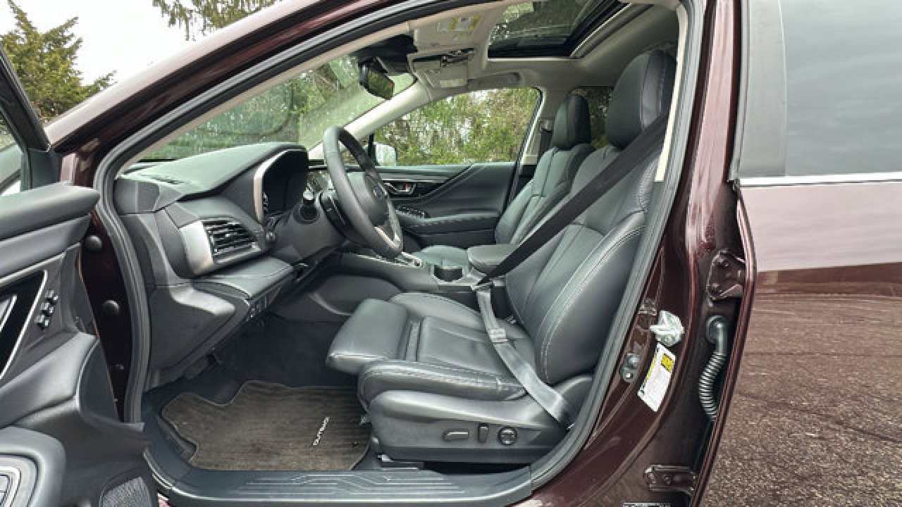 Used 2025 Subaru Outback Limited XT image 13