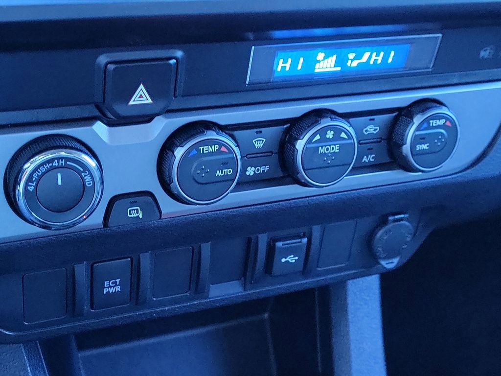 Used 2022 Toyota Tacoma SR image 27