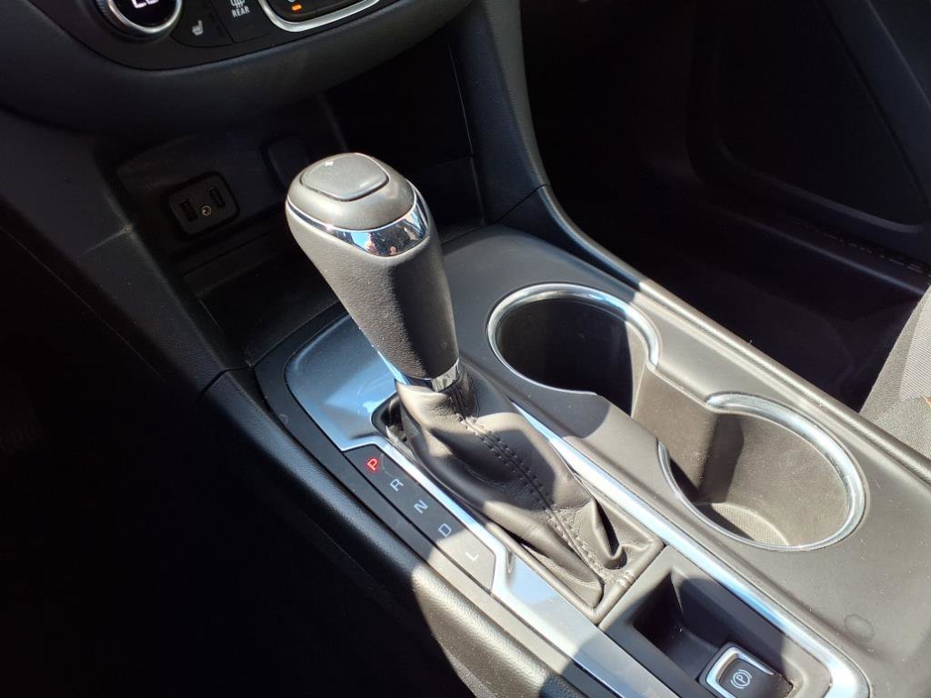 Used 2018 Chevrolet Equinox LT w/ Sun & Infotainment Package image 42