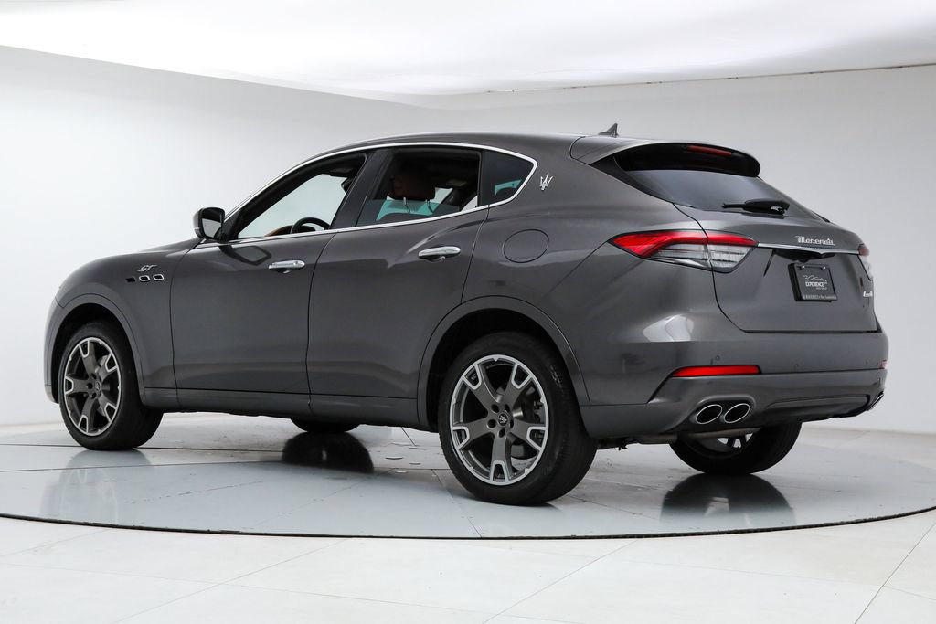Certified 2023 Maserati Levante GT AWD/4WD image 3