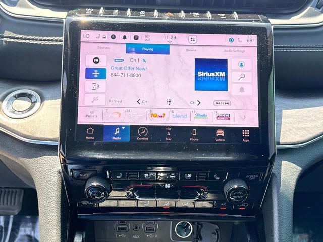 Used 2023 Jeep Grand Cherokee L Overland w/ MOPAR Finishing Package RWD image 32