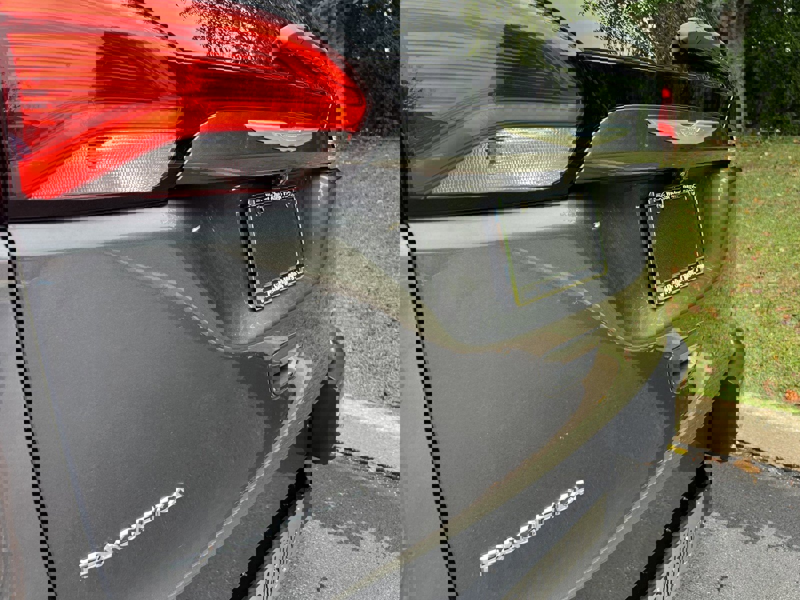 Used 2017 Chrysler Pacifica Touring-L w/ Tire & Wheel Group image 77