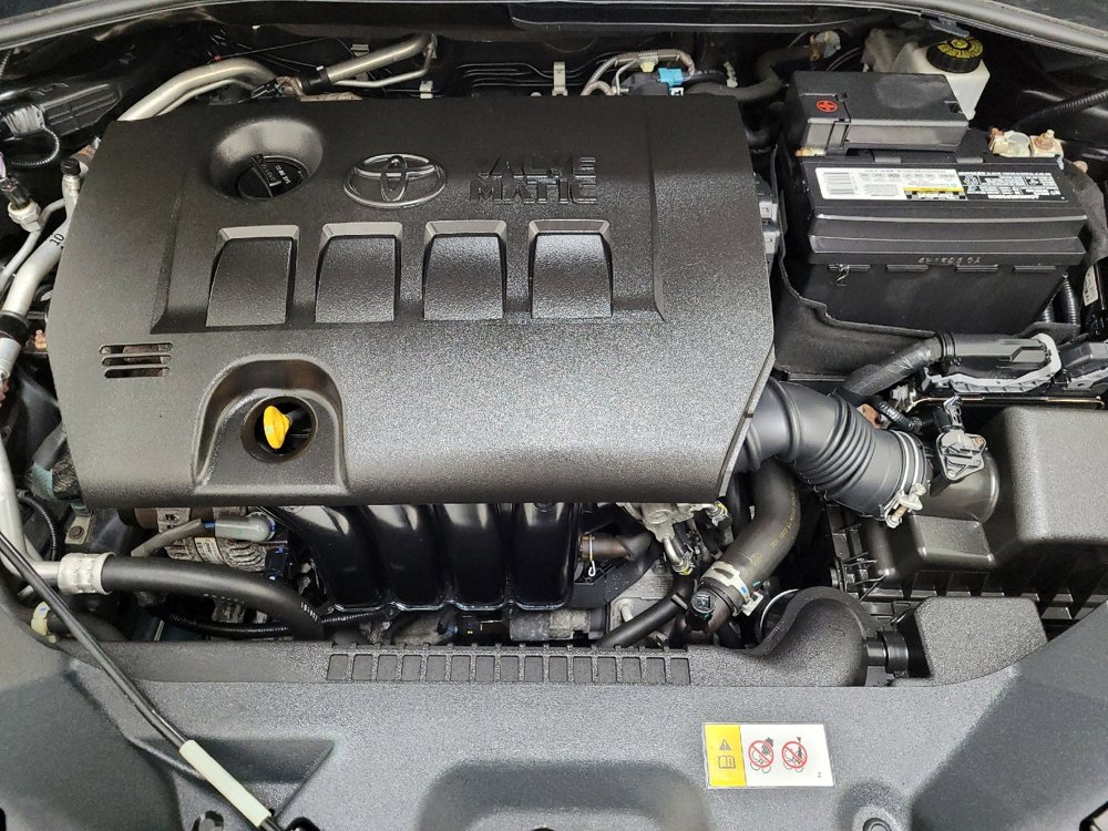 Used 2019 Toyota C-HR XLE image 30