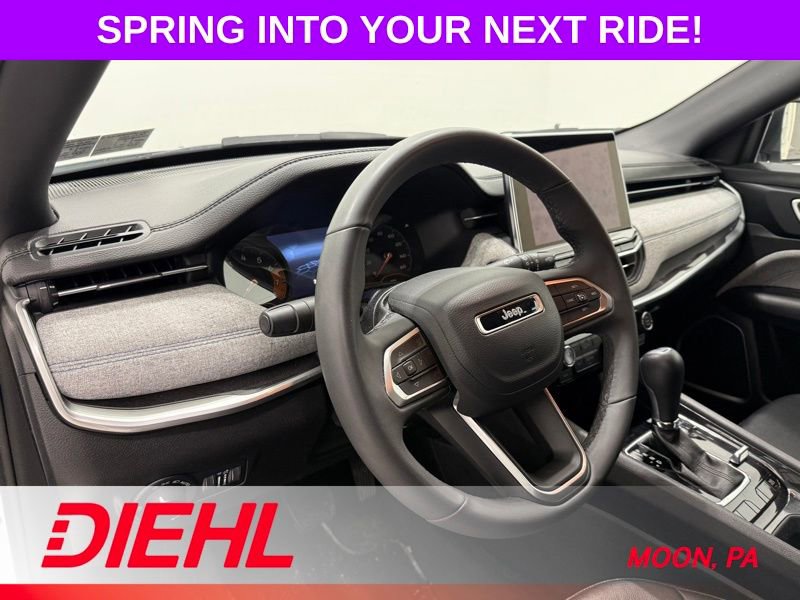 Used 2023 Jeep Compass Latitude image 19