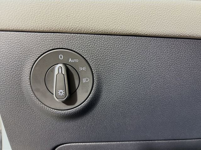 New 2026 Volkswagen Taos SEL AWD/4WD image 10