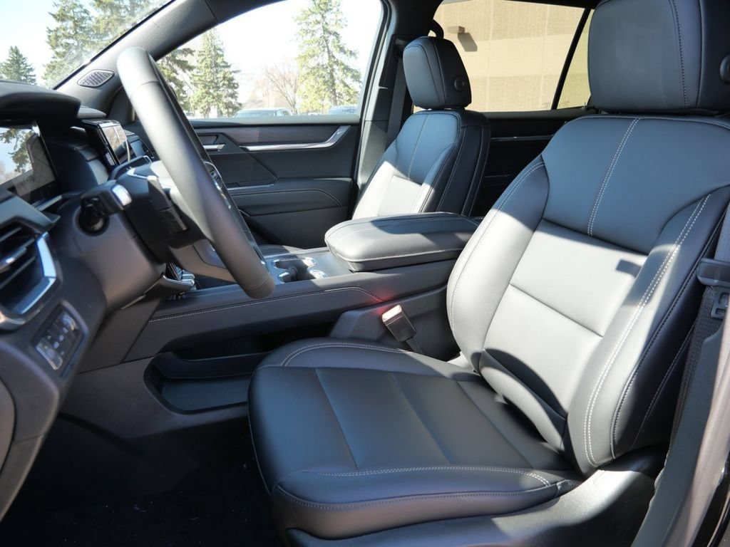 New 2026 GMC Acadia Elevation w/ Elevation Premium Package AWD/4WD image 37