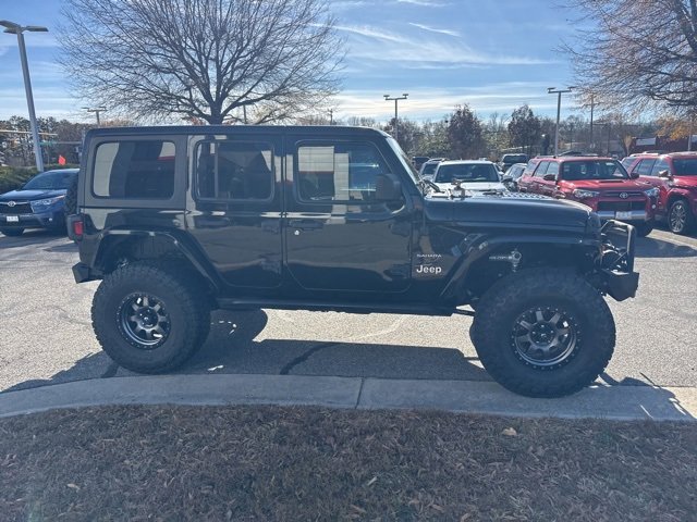 Used 2018 Jeep Wrangler Unlimited Sahara image 7