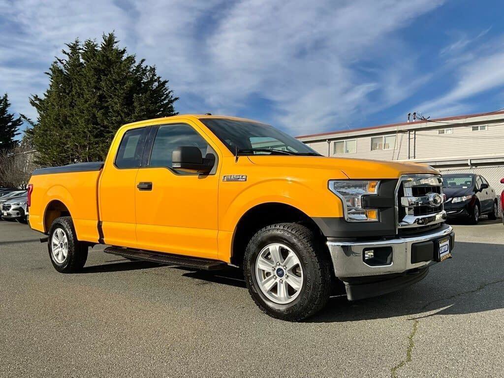 Used 2017 Ford F150 XLT w/ Equipment Group 301A Mid image 2