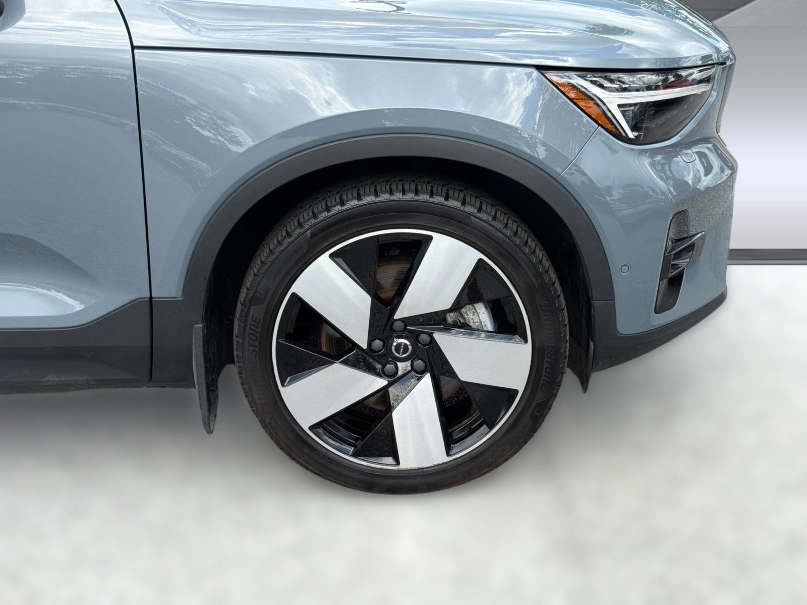 Certified 2023 Volvo C40 P8 Recharge Ultimate AWD/4WD image 13