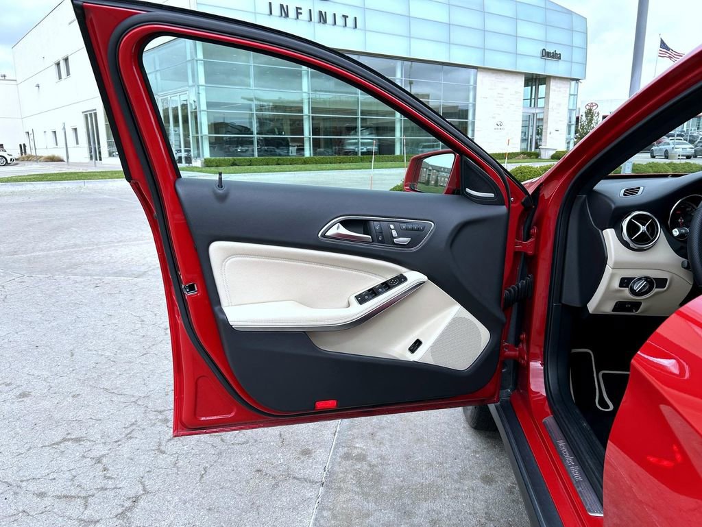 Used 2019 Mercedes-Benz GLA 250 4MATIC image 9