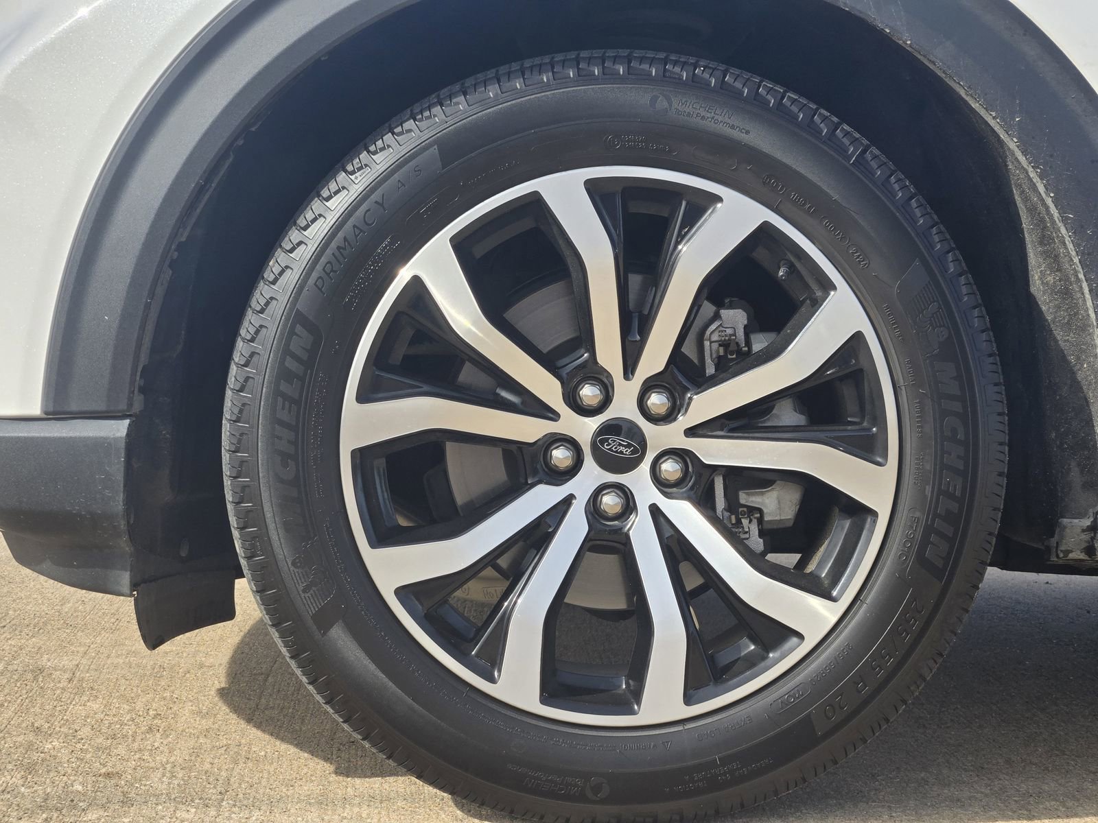 Used 2025 Ford Explorer ST-Line w/ Premium Package image 14