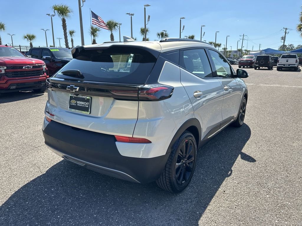 Used 2023 Chevrolet Bolt EUV Premier w/ Sun & Sound Package image 16