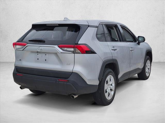 Used 2024 Toyota RAV4 LE FWD image 5