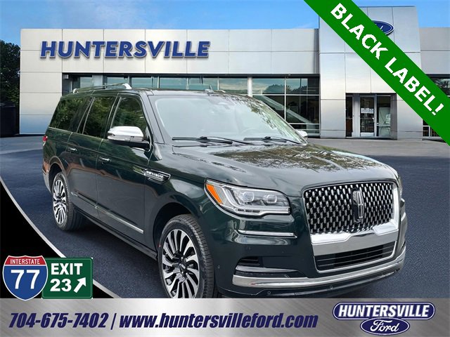 Used 2024 Lincoln Navigator L Black Label image 1