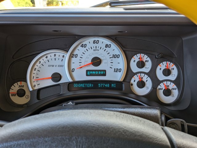 Used 2004 HUMMER H2 w/ Preferred Equipment Group image 11