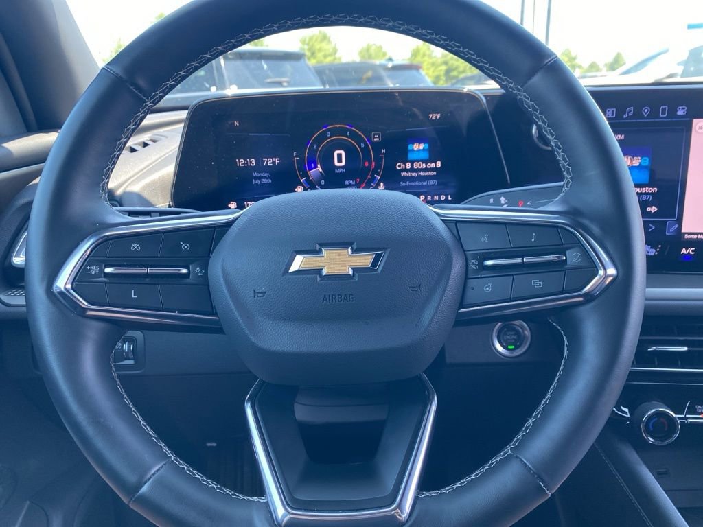 Used 2024 Chevrolet Traverse LT image 30