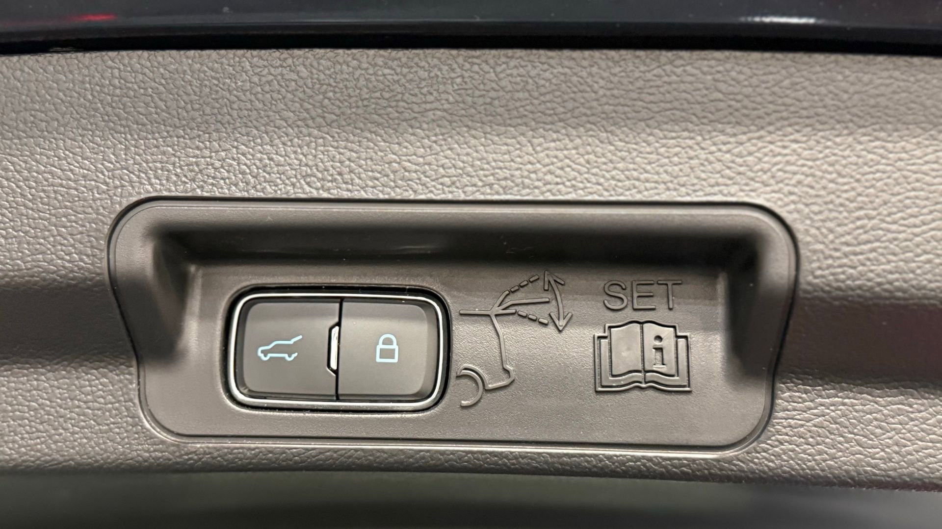 Used 2023 Ford Explorer ST w/ Equipment Group 401A image 36