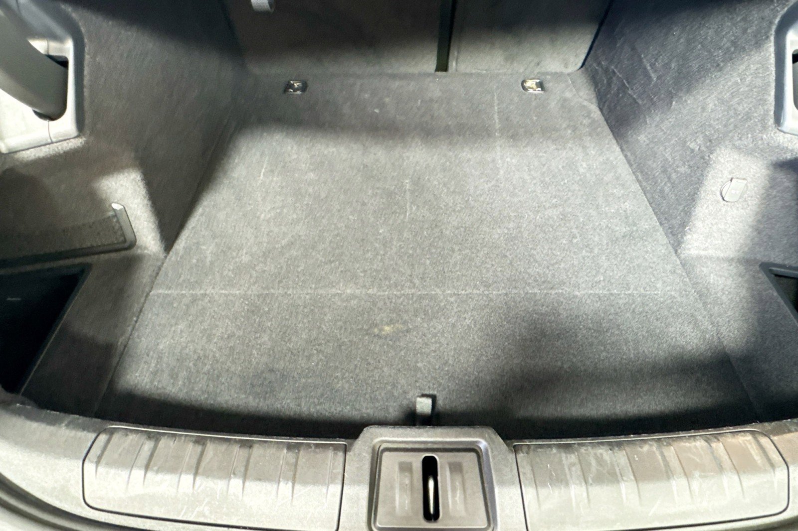 Used 2022 Porsche Taycan image 25