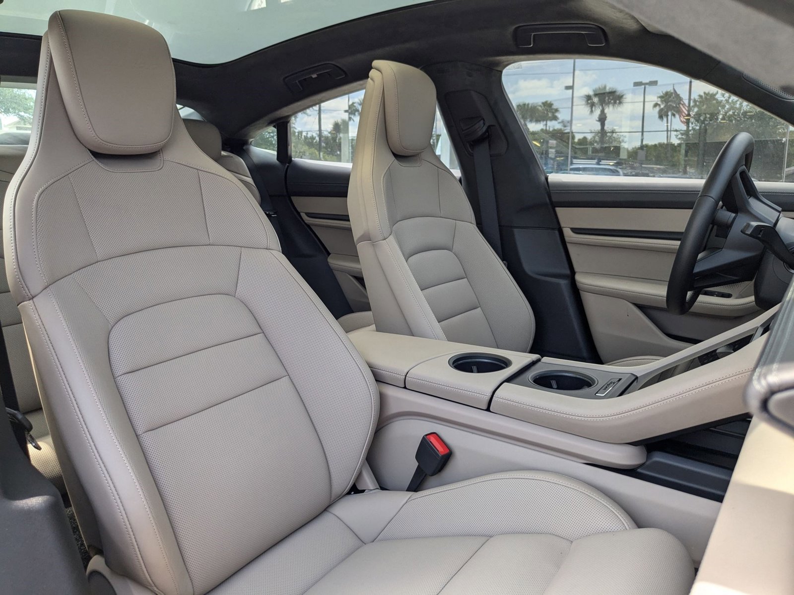 New 2023 Porsche Taycan Turbo image 26