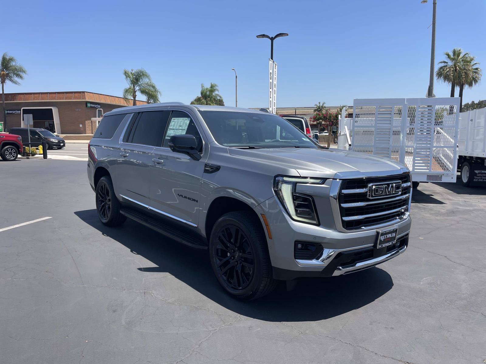 New 2026 GMC Yukon XL Elevation w/ Elevation Premium Package RWD image 3