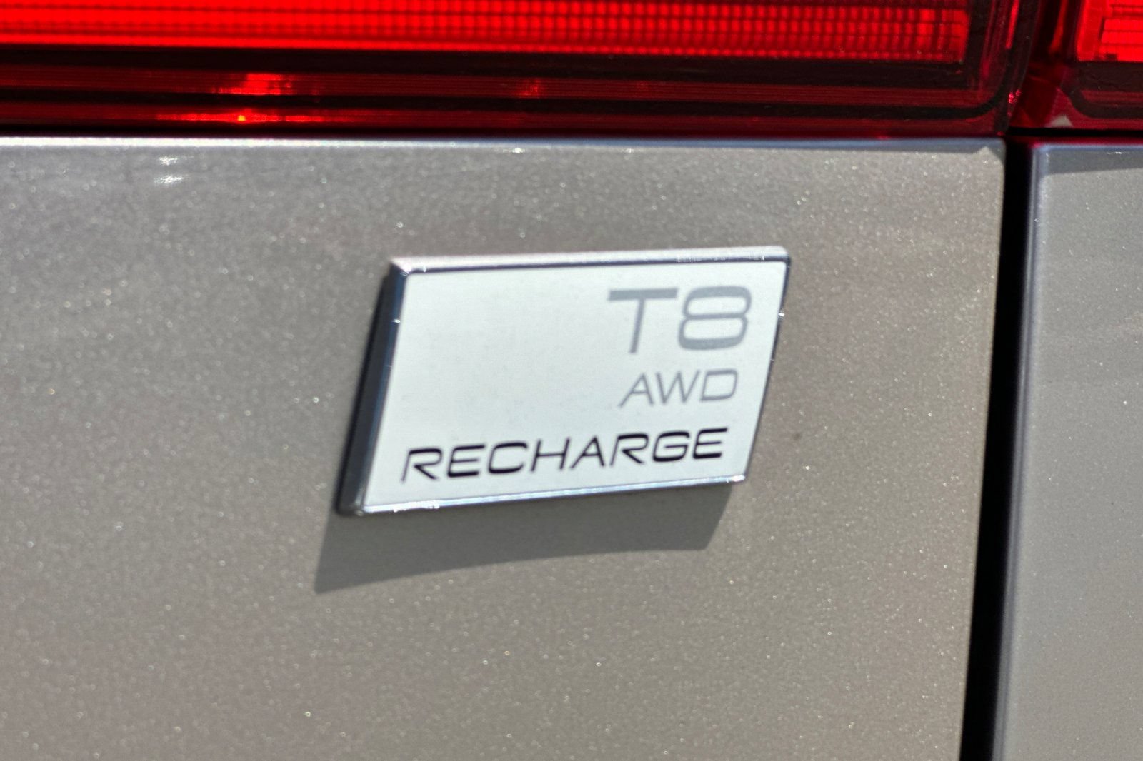 Used 2024 Volvo XC60 T8 Plus AWD/4WD image 12