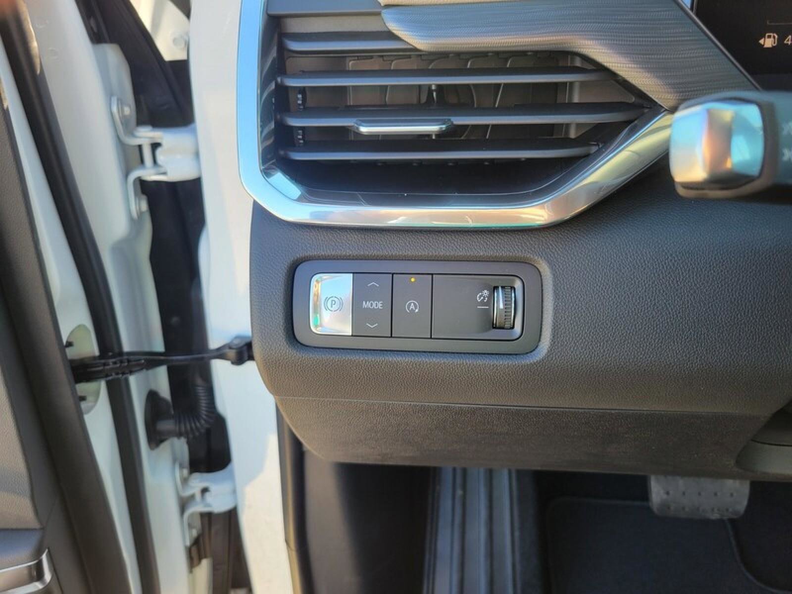 New 2026 GMC Acadia Elevation image 21