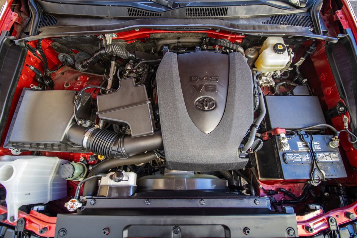 Used 2022 Toyota Tacoma TRD Off-Road image 47