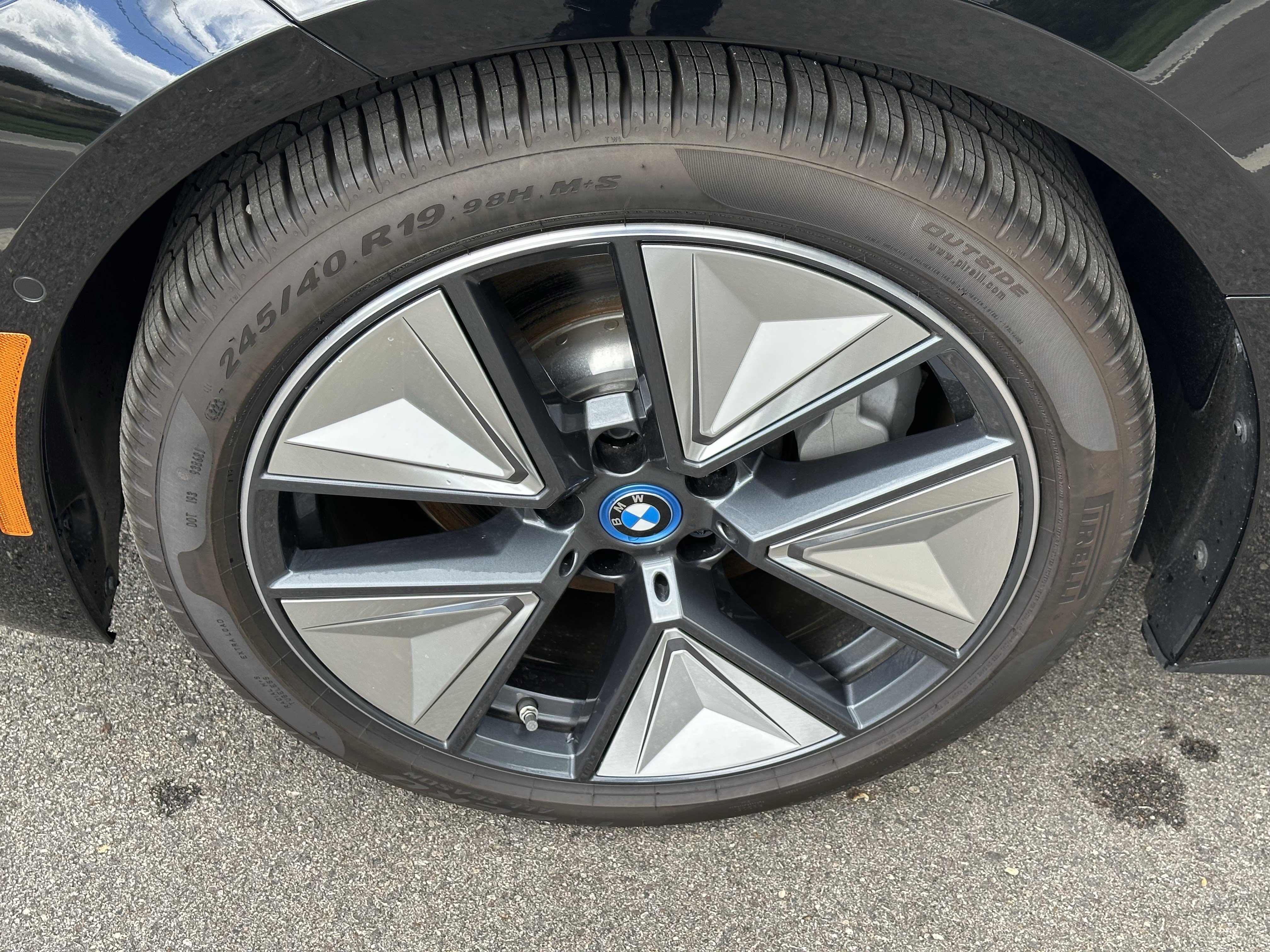 New 2024 BMW i4 eDrive40 w/ Premium Package image 21