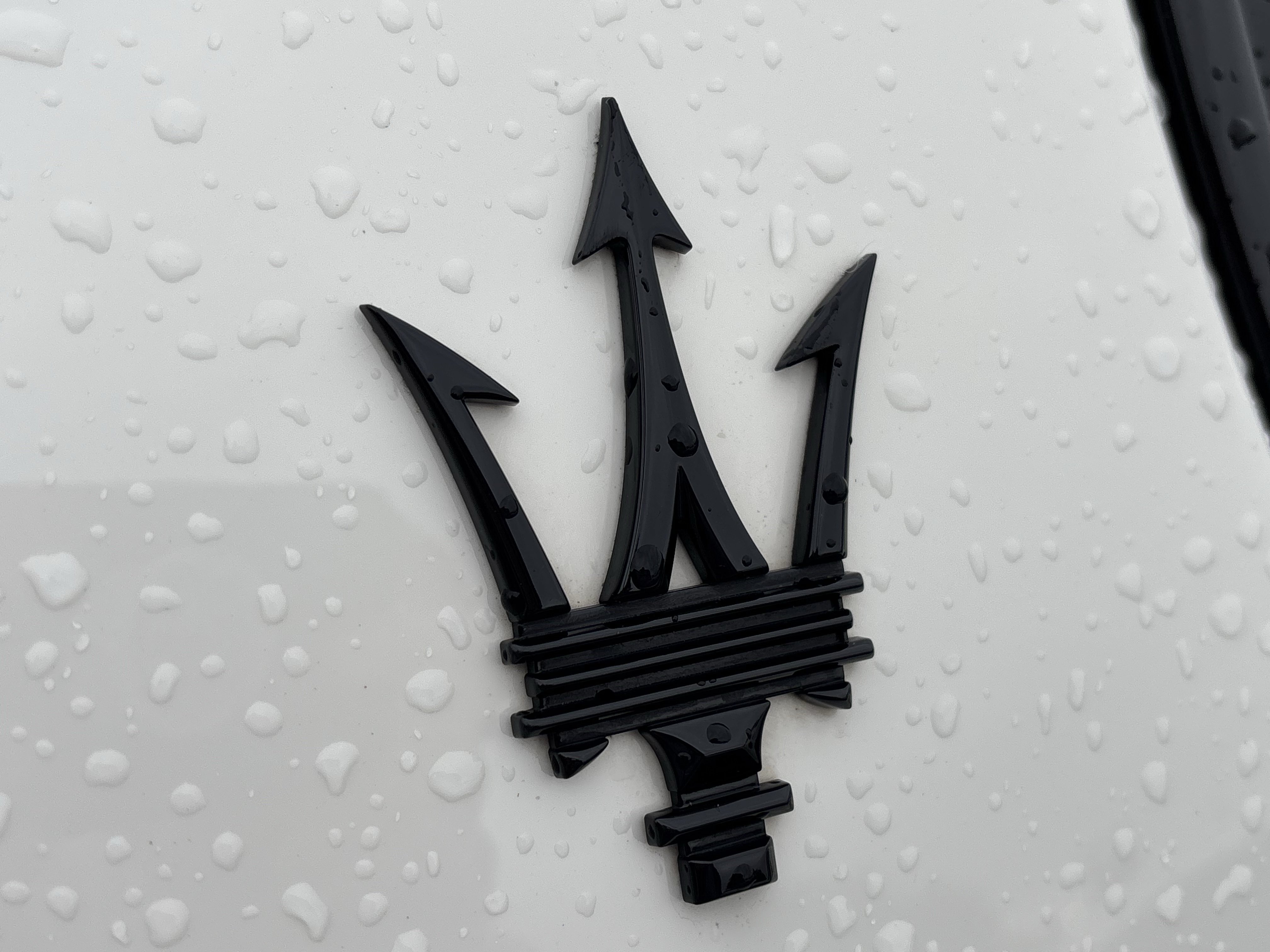Used 2022 Maserati Quattroporte Modena RWD image 17