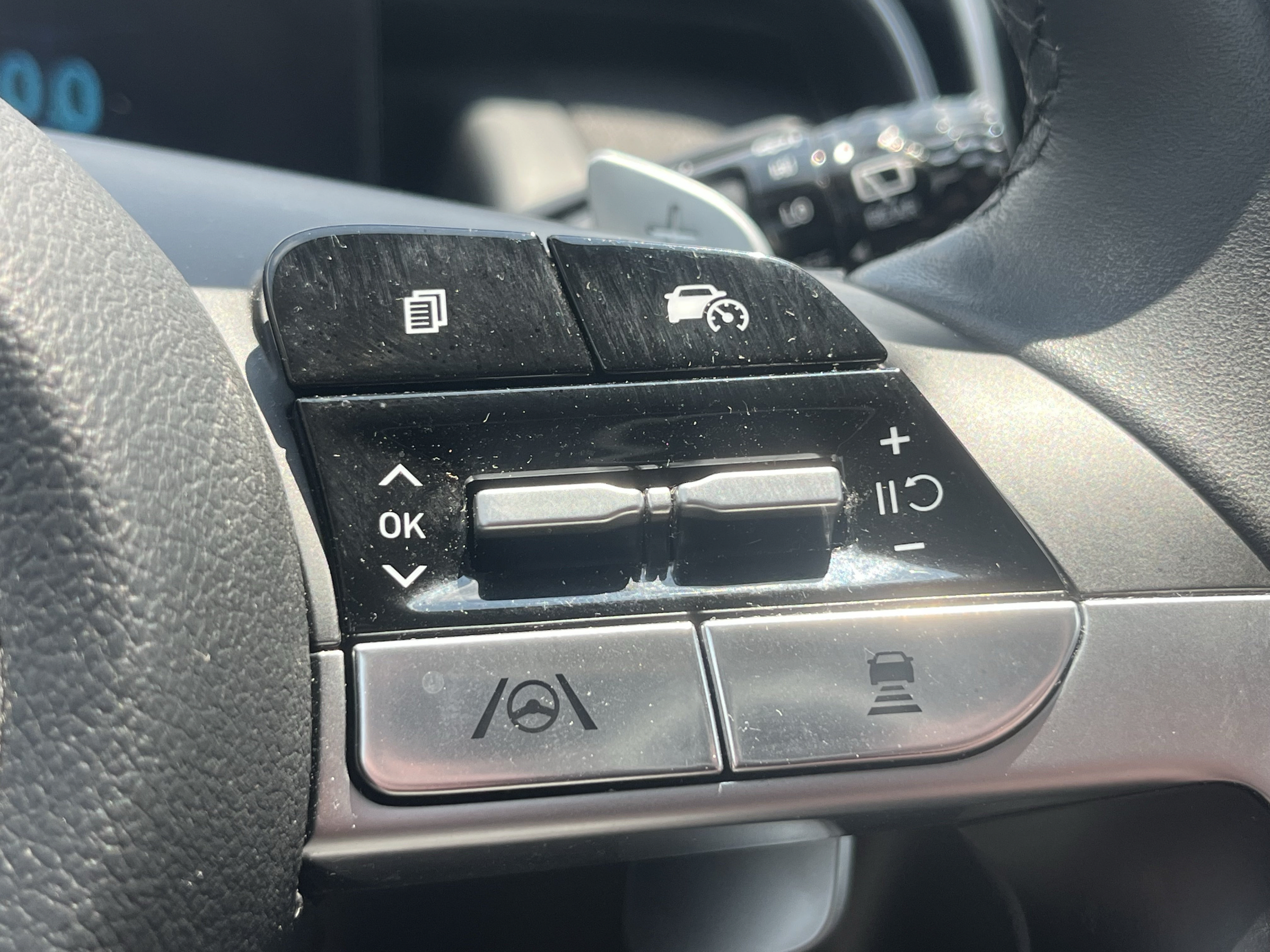 Used 2024 Hyundai Tucson Limited AWD/4WD image 16