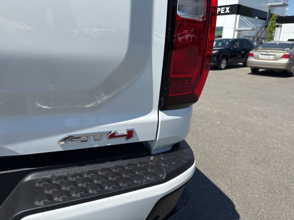 New 2026 GMC Canyon AT4 w/ Technology Plus Package AWD/4WD image 33