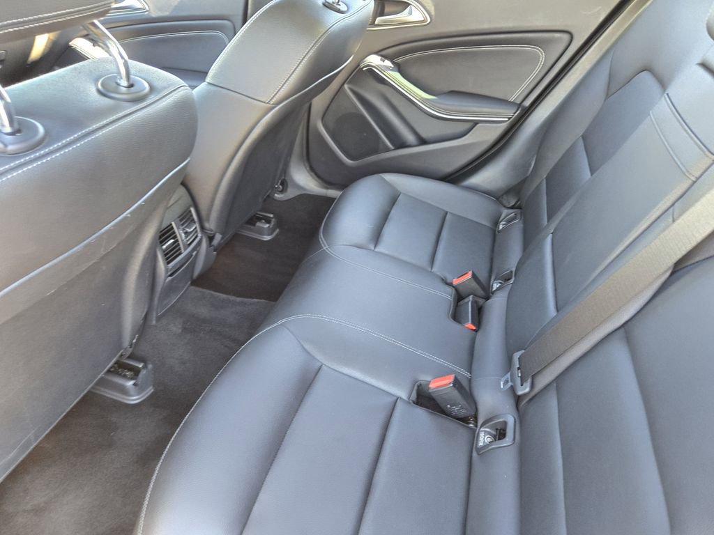 Used 2019 Mercedes-Benz GLA 250 image 40