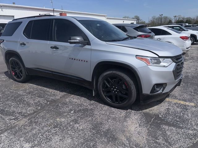 Used 2019 Chevrolet Traverse Premier w/ Redline Edition AWD/4WD image 7