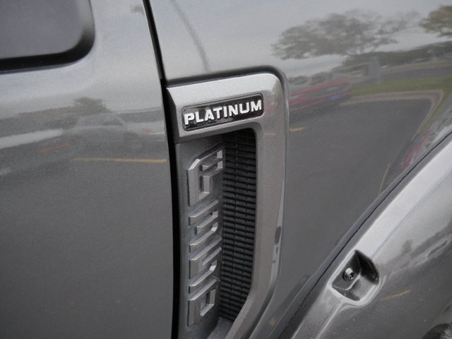 Used 2019 Ford F350 Platinum w/ Platinum Ultimate Package AWD/4WD image 8