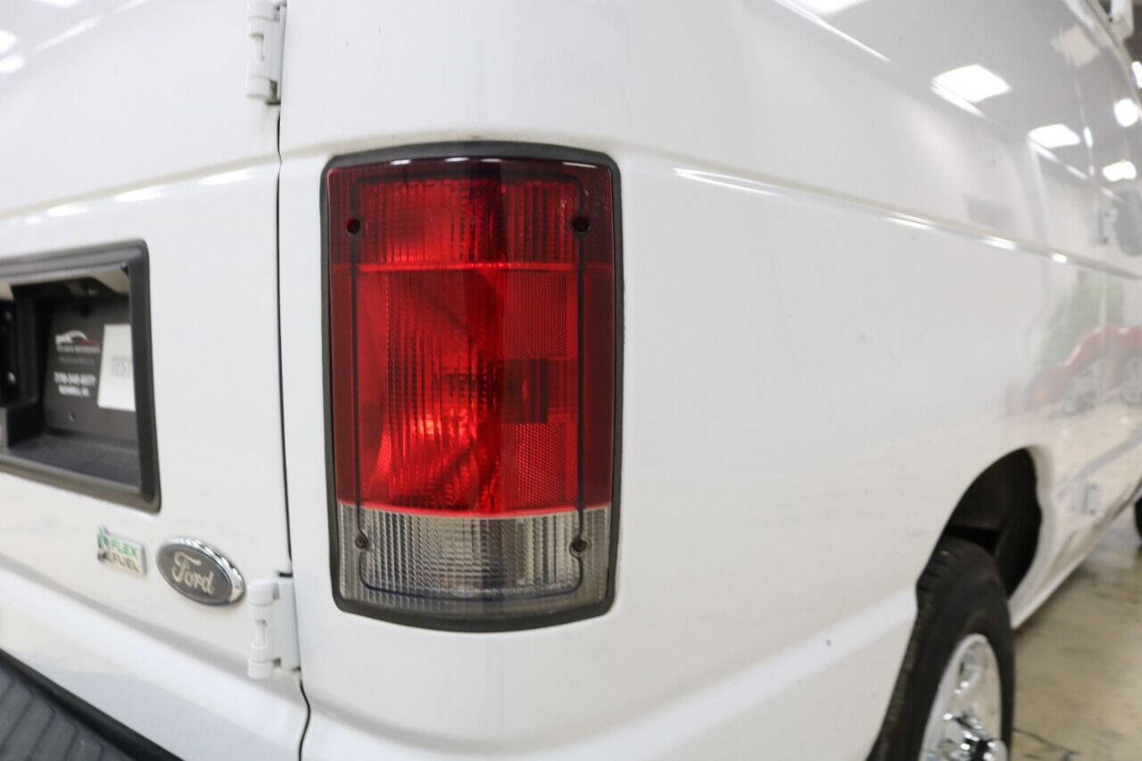 Used 2014 Ford E-150 and Econoline 150 w/ Power Group image 14