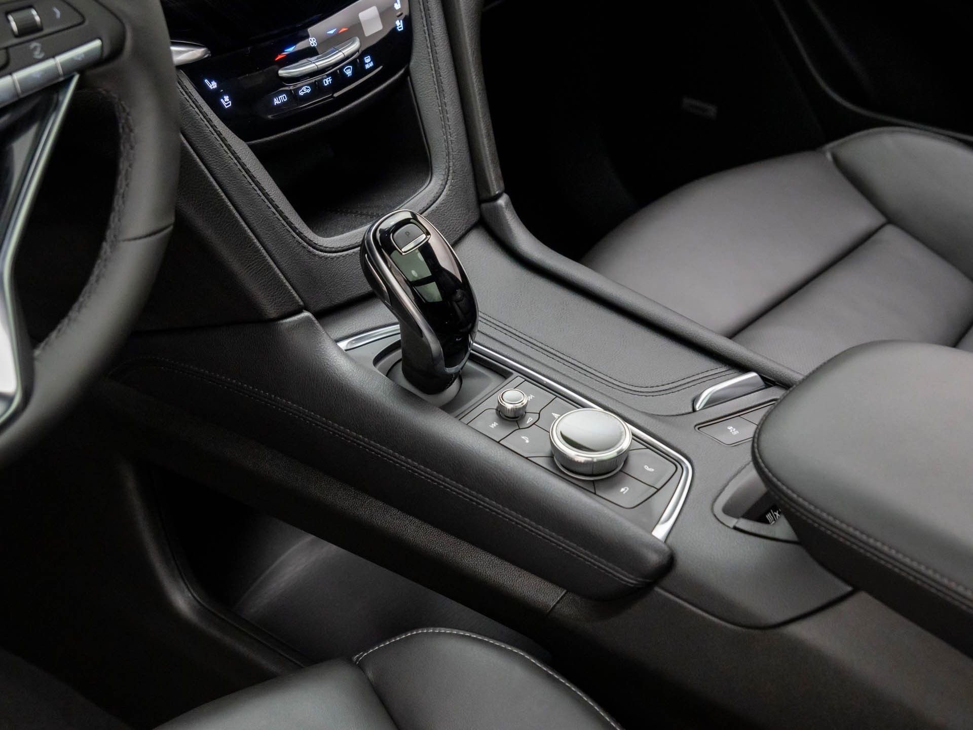 New 2025 Cadillac XT6 Premium Luxury image 15