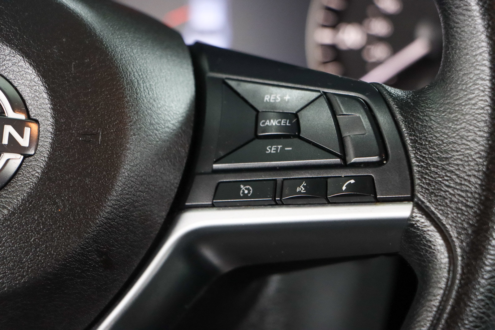 Used 2024 Nissan Altima 2.5 SV FWD image 14