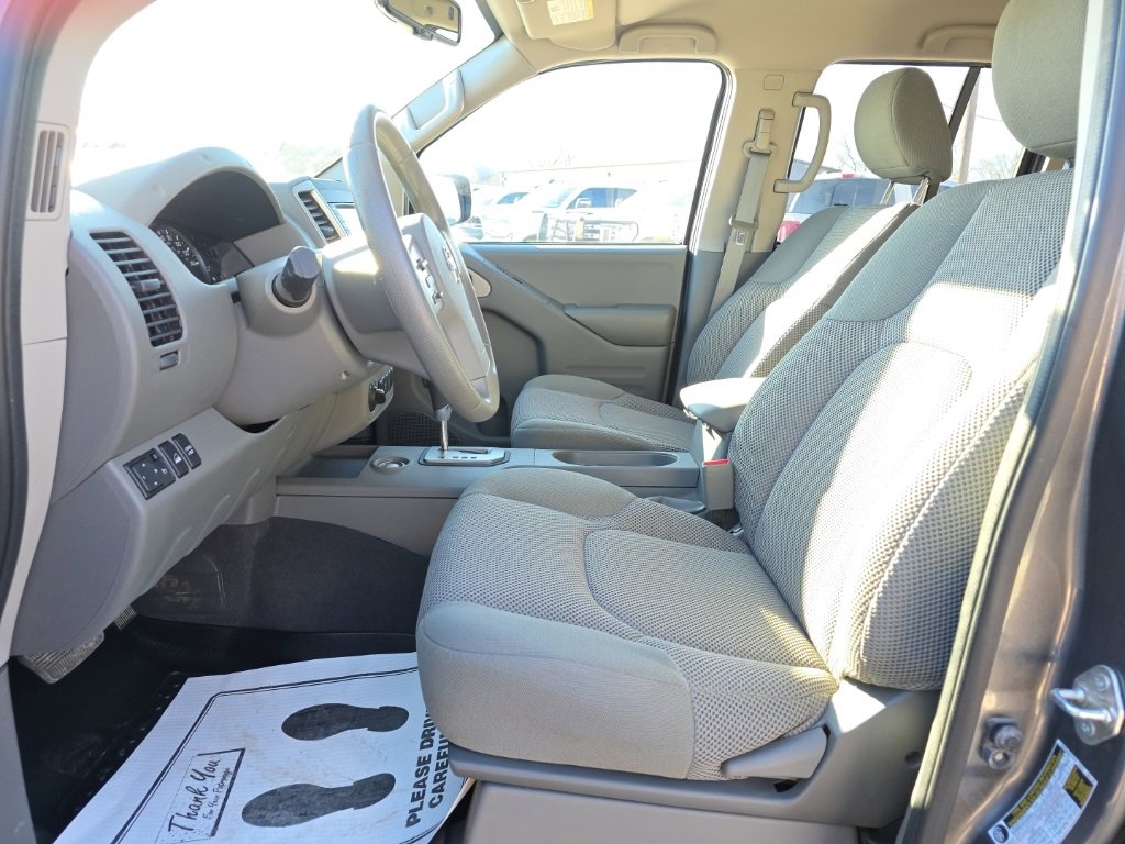 Used 2021 Nissan Frontier SV image 13