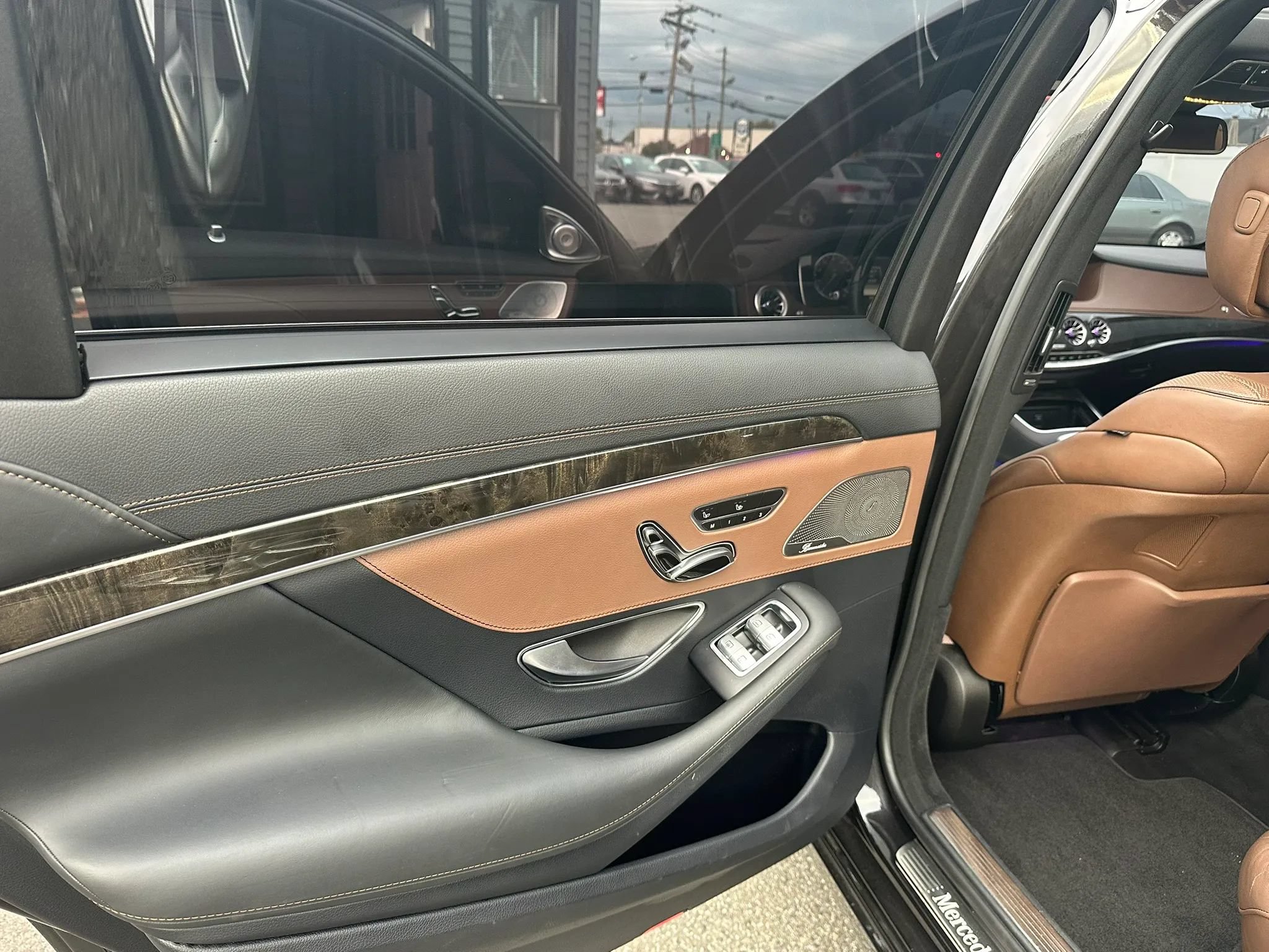 Used 2014 Mercedes-Benz S 550 Sedan image 20