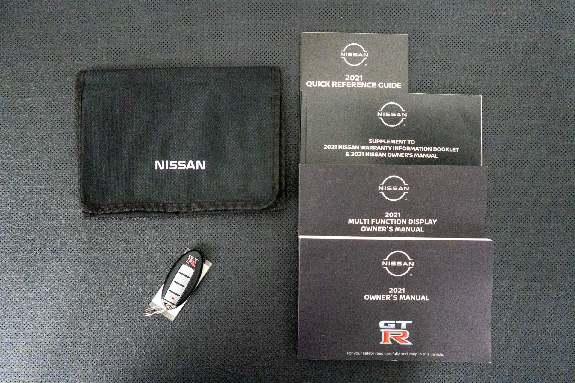 Used 2021 Nissan GT-R Premium AWD/4WD image 21
