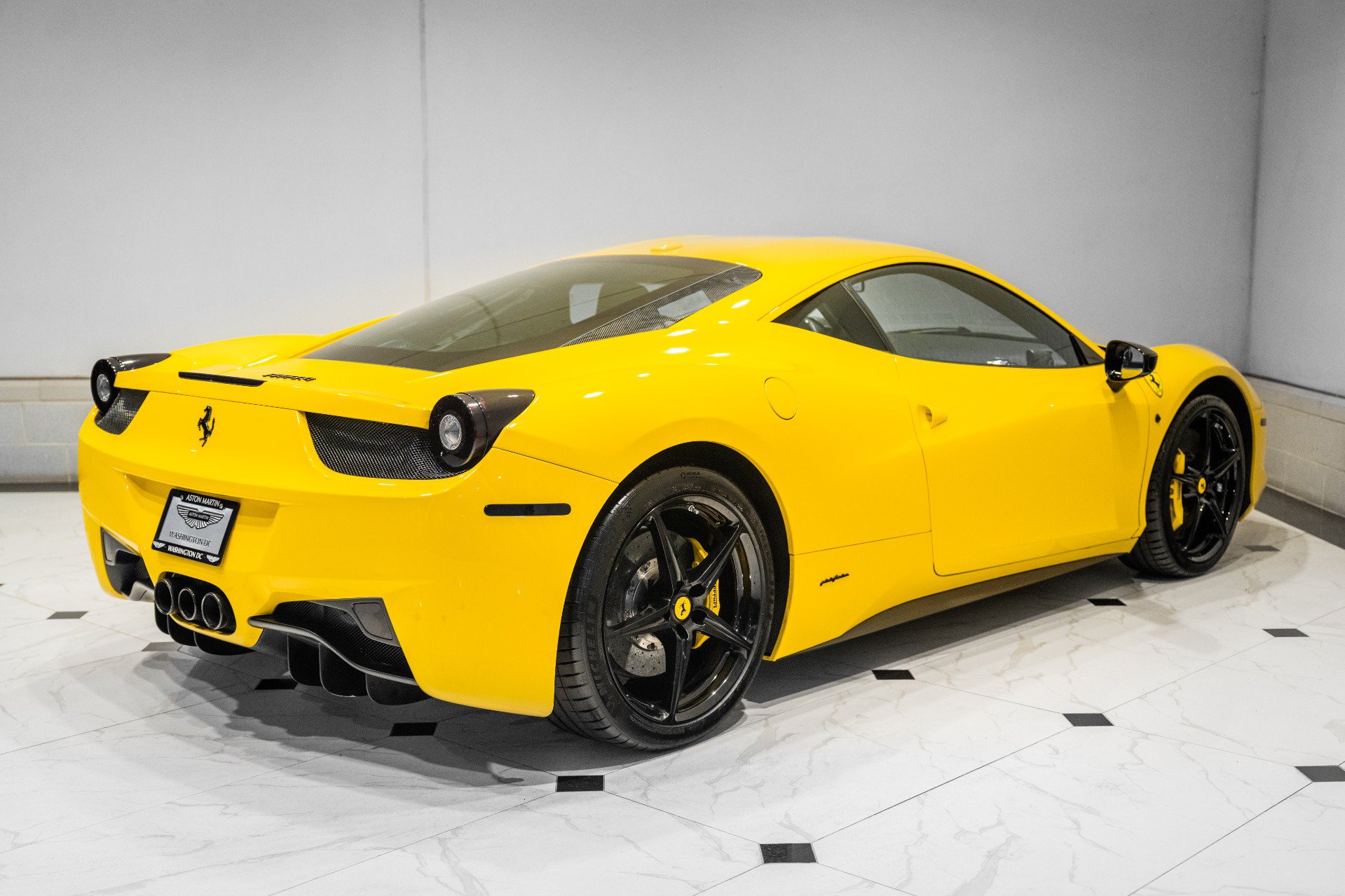 Used 2011 Ferrari 458 Italia Coupe RWD image 9