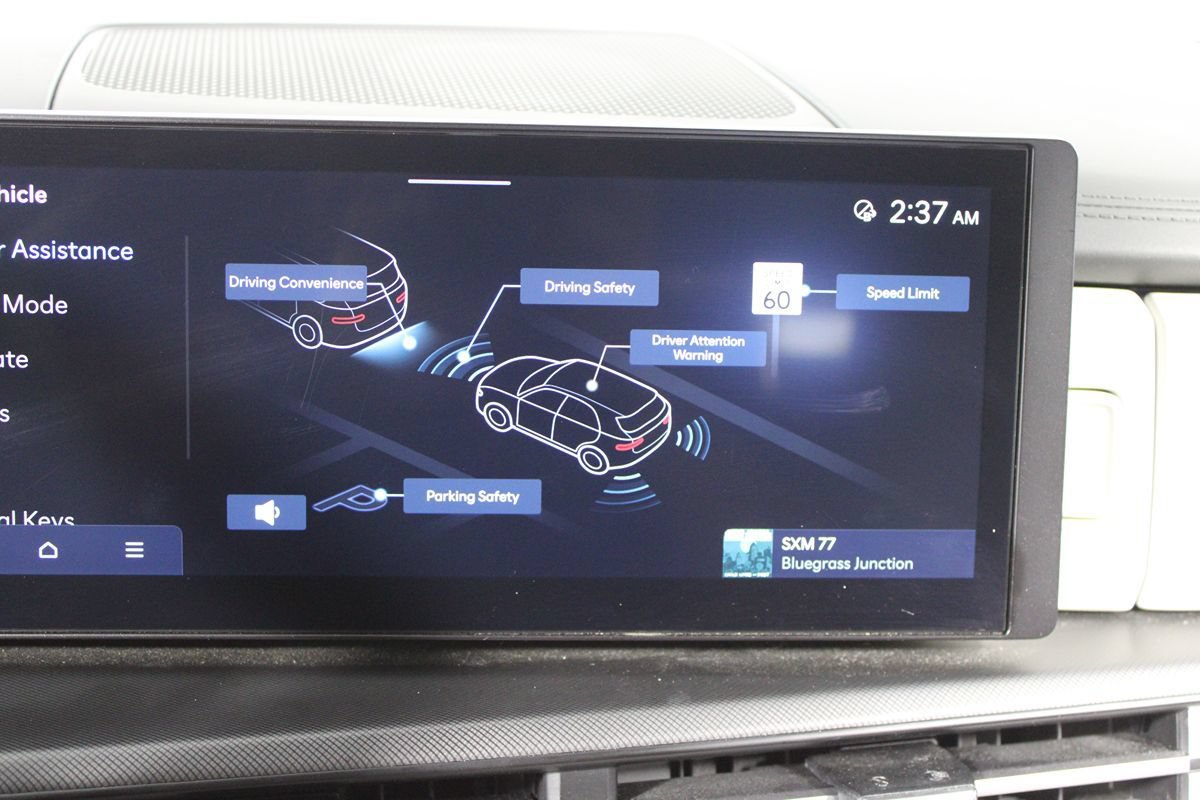 Used 2024 Hyundai Santa Fe SEL FWD image 22