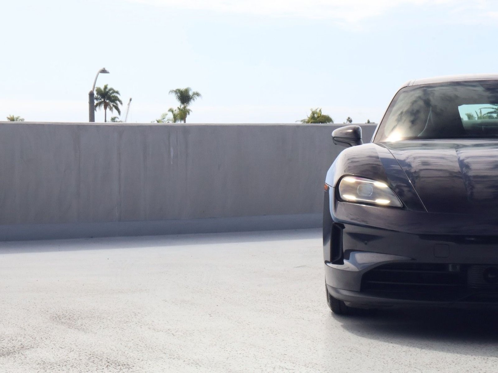 Certified 2025 Porsche Taycan w/ Premium Package RWD image 12