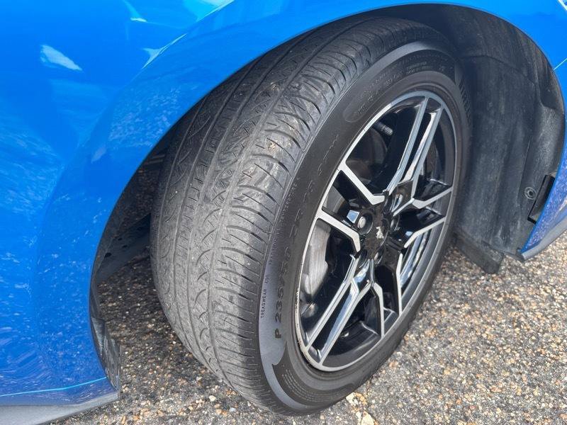 Used 2021 Ford Mustang GT RWD image 14