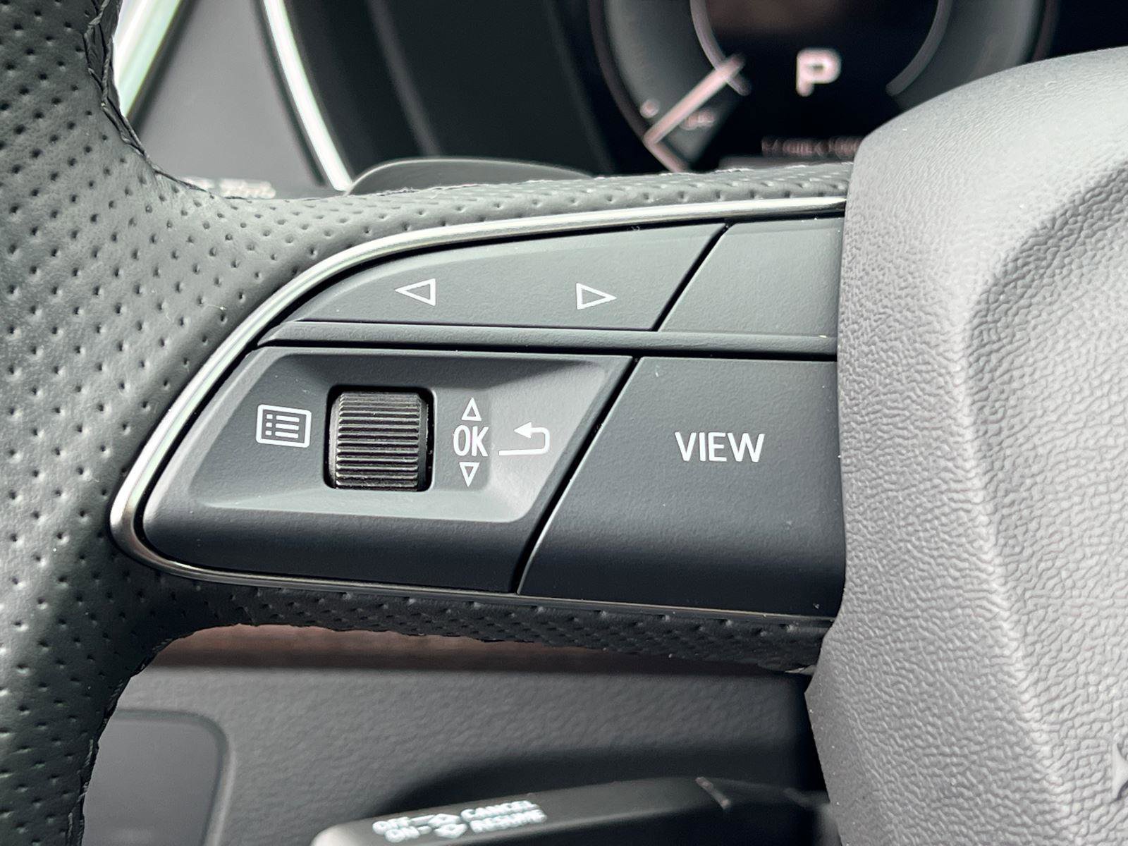 Certified 2024 Audi Q5 e Premium Plus w/ Premium Plus Package image 25