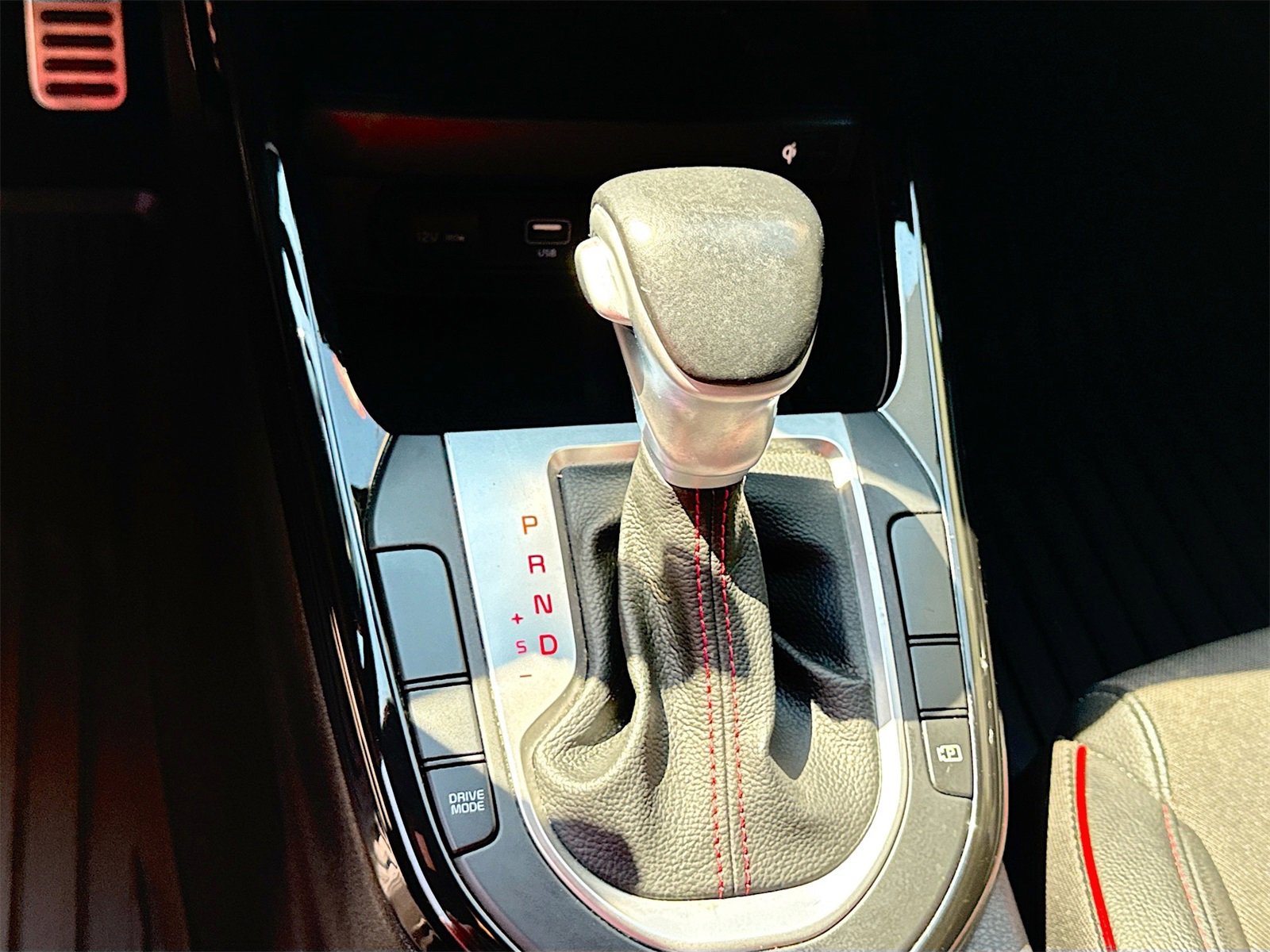 Used 2022 Kia Forte GT image 17