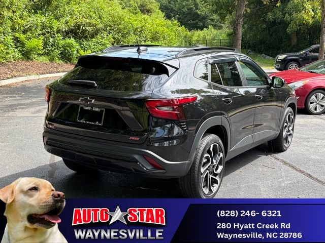 Used 2025 Chevrolet Trax RS w/ Sunroof Package FWD image 4