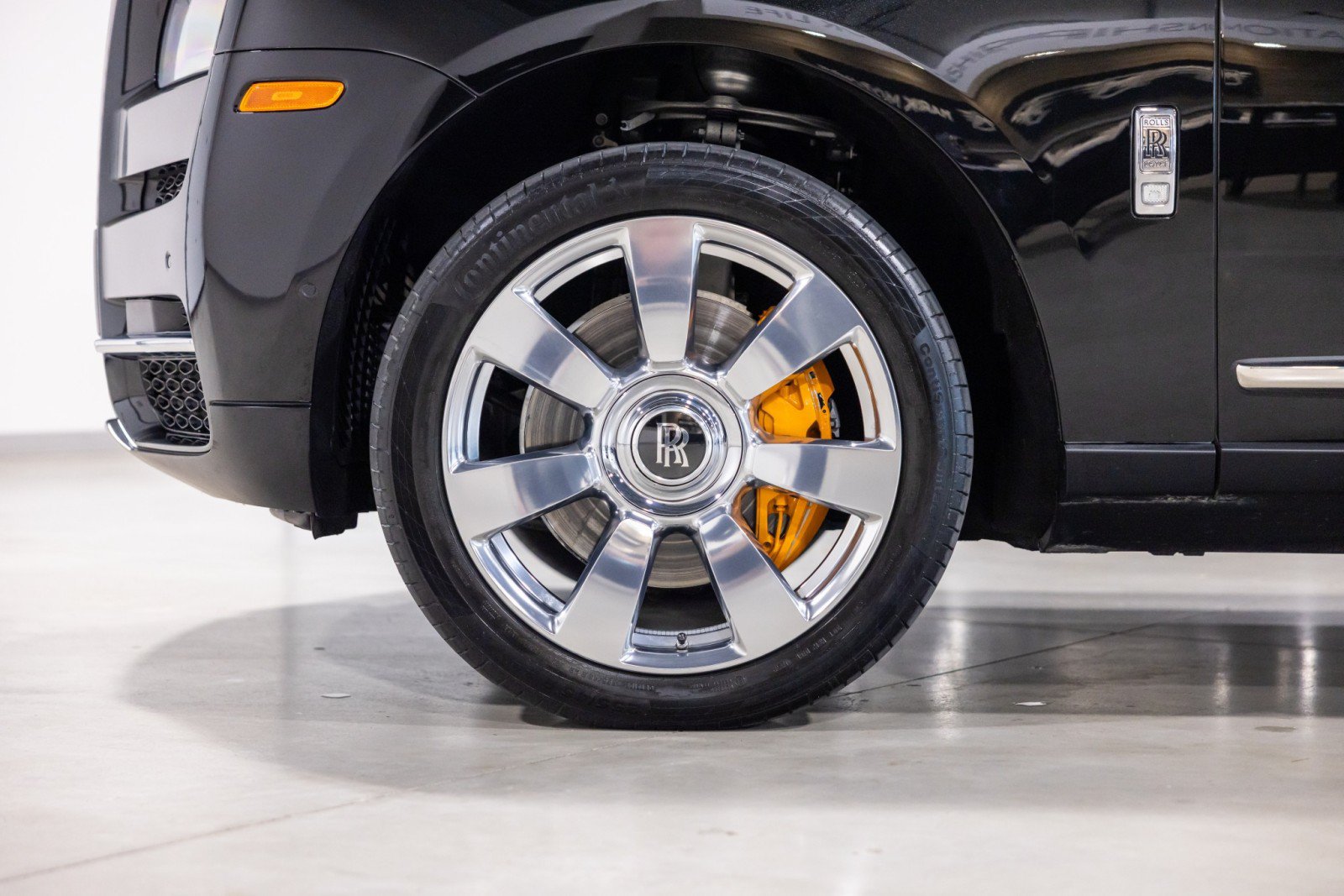 Used 2022 Rolls-Royce Cullinan AWD/4WD image 12